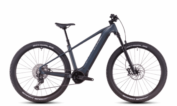 Cube Reaction Hybrid SLX 800