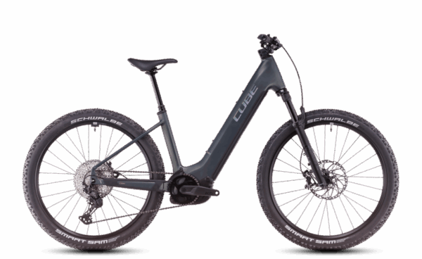 Cube Reaction Hybrid SLX 800